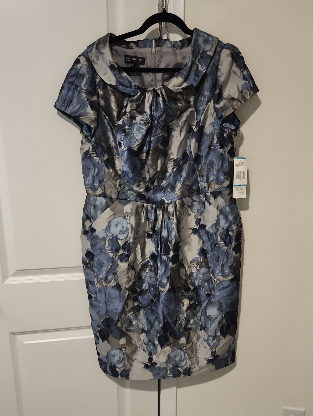 Jones New York Blue and Gray Floral Midi Dress with Tie Waist